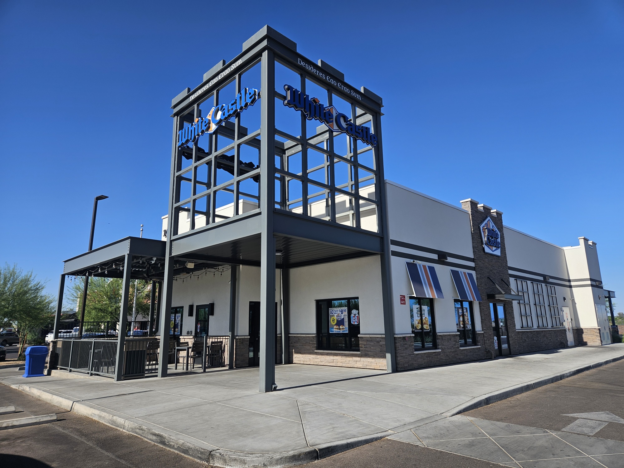 White Castle restaurant build